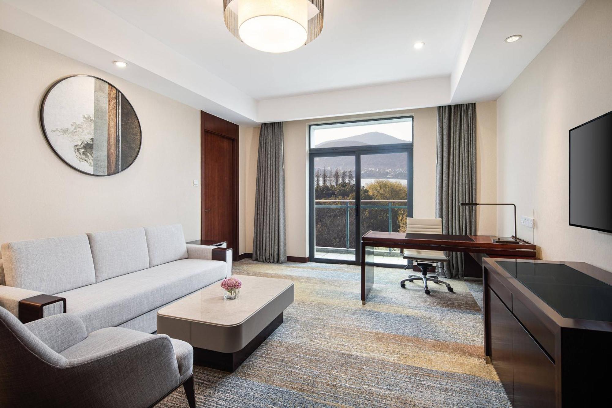 Courtyard by Marriott Wuxi Lihu Lake Extérieur photo